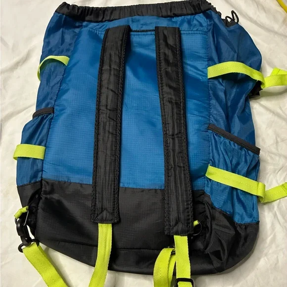 American Eagle convertable backpack - Picture 2 of 5